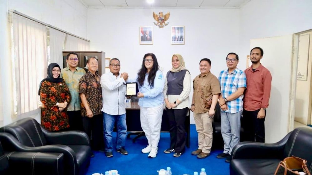 Ariastuty Sirait bersama jajaran BP Batam berdiskusi dengan Komisi Informasi Kepri mengenai keterbukaan informasi publik di Tanjungpinang.