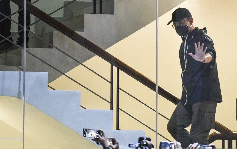 Dua menteri tersangka Dua menteri tersangka