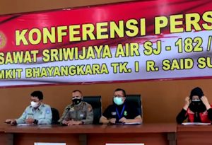 Konferensi Pers terkait jatuhnya pesawat Sriwijaya Air