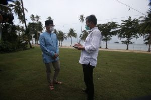 Menparekraf Sandiaga Uno dan Walikota Batam Muhammad Rudi.