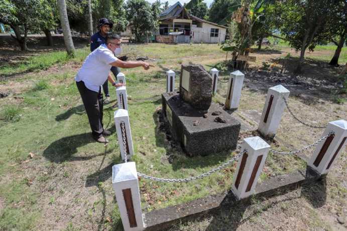 Tugu Jepang di Kelurahan Sembulang