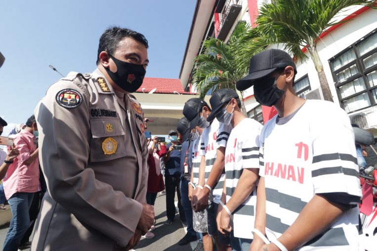Pelajar gasak motor