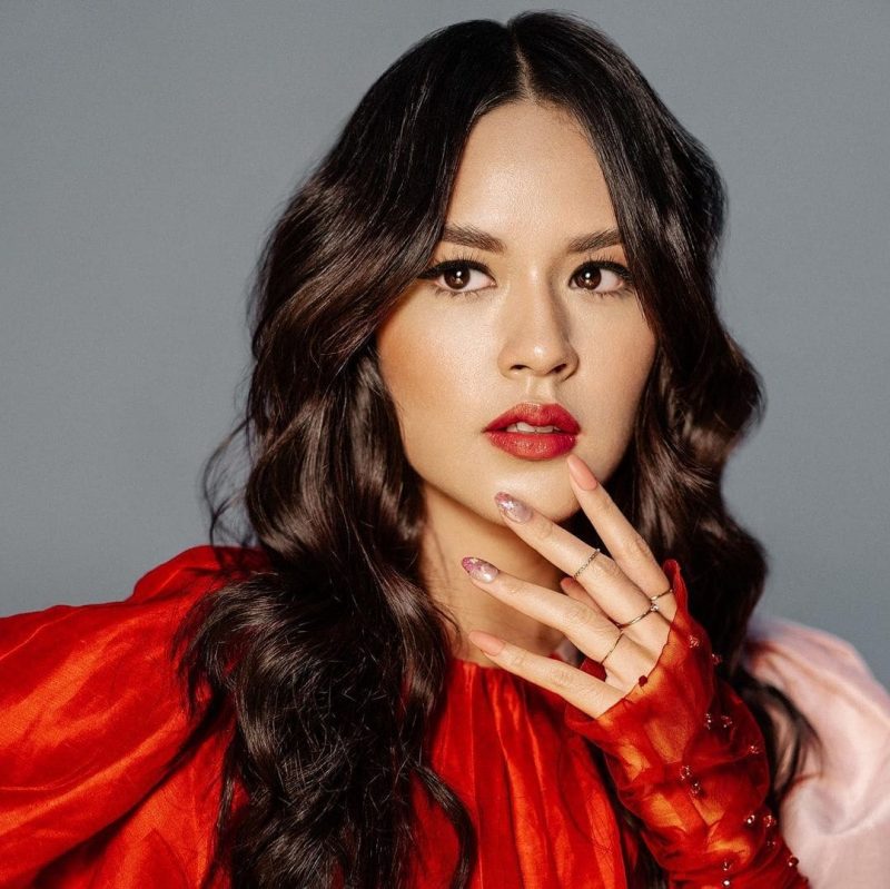 Single baru Raisa