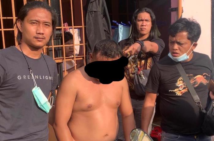 Opsnal Jantanras Satreskrim Polresta Barelang mengamankan seorang pelaku pencurian atau penggelapan berinisial BP (27). Opsnal Jantanras Satreskrim Polresta Barelang mengamankan seorang pelaku pencurian atau penggelapan berinisial BP (27).