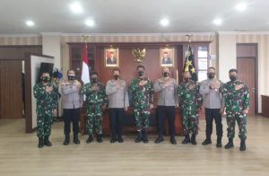 Silaturahmi Danrem 033 Wira Pratama dan Kapolda Kepri Silaturahmi Danrem 033 Wira Pratama dan Kapolda Kepri