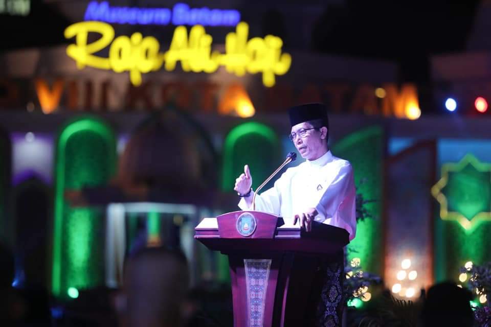 Ketua Umum LPTQ Kota Batam, Amsakar Achmad dalam penutupan STQ VIII tingkat Kota Batam di Dataran Engku Putri, Batamcentre, Sabtu (20/3/2021) malam.