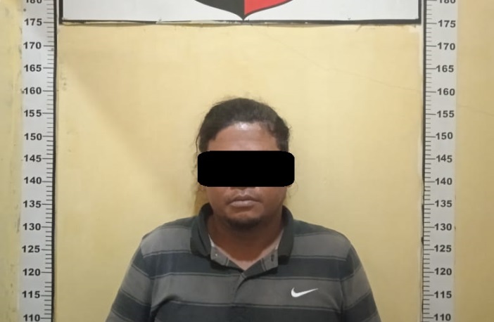 RS (40), warga Perumahan Perumnas, Kelurahan Duriangkang, Kecamatan Sei Beduk, Kota Batam diamankan terkait kasus pencurian sepeda motor.