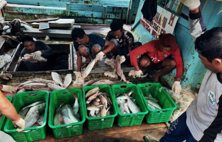 Kapal Cantrang Natuna