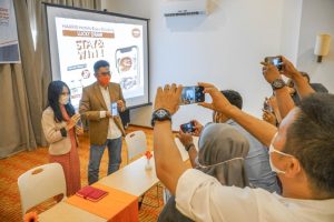 Harris Resort Waterfront Batam meluncurkan aplikasi Harris Hotels Easy Booking.