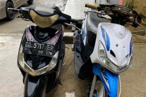 Barang bukti dua sepeda motor merk Yamaha Mio yang diamankan dari pelaku curanmor.
