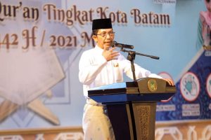 Wakil Wali Kota Batam, Amsakar Achmad. Wakil Wali Kota Batam, Amsakar Achmad.