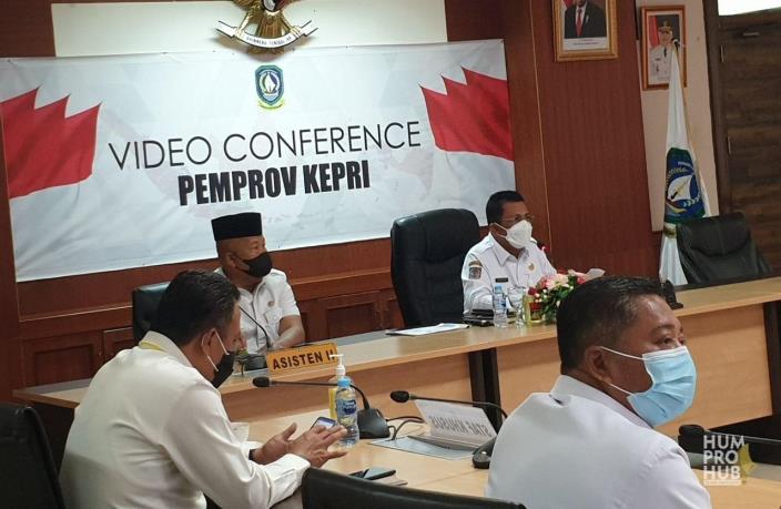 Gubernur Kepri Ansar Ahmad membuka Workshop Kajian Epidemiologi Covid-19 melalui video conference di Ruang Rapat Utama Kantor Gubernur Kepulauan Riau, Rabu (2/6/2021).