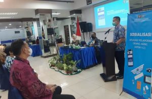 Kantor Imigrasi Kelas I Khusus TPI Batam menyosialisasikan penggunaan Aplikasi Pelaporan Orang Asing (APOA) Berbasis QR Code Versi 2 berbasis android di Aula Kantor Imigrasi Batam, Jumat (11/6/2021).
