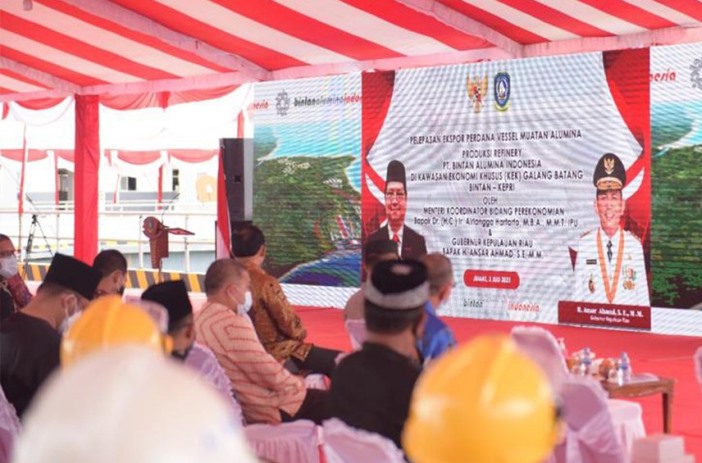 Ekspor perdana Smelter Grade Alumina (SGA) KEK Galang Batang sebanyak 70 ribu ton dengan nilai 21 juta USD.