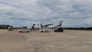 Pangkalan TNI AU (Lanud) Hang Nadim melaksanakan dukung operasi penerbangan (Dukopsbang) terhadap maskapai Travira Air/ATR 72-600/PK-TVE dengan rute Natuna-Batam-Jakarta di Apron Bandara Hang Nadim, Minggu (11/7/2021).