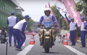 Capella Honda Kepri bagikan tips ngerem di aspal.