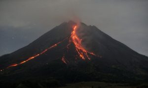 Gunung Merapi Lava