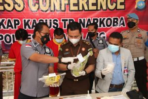 Satresnarkoba Polresta Barelang menggelar konferensi pers pemusnahan barang bukti narkotika jenis sabu