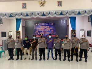 Polda Kepri gandeng Komunitas Wartawan lakukan vaksinasi Polda Kepri gandeng Komunitas Wartawan lakukan vaksinasi