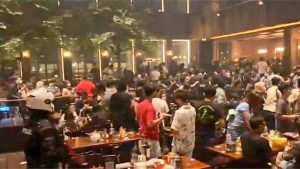 Hollywings Kemang ditutup Hollywings Kemang ditutup
