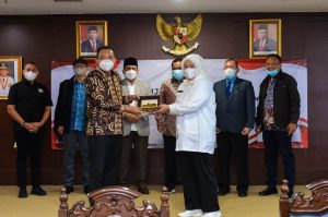 Wakil Gubernur Kepri Marlin Agustina menerima kunjungan kerja panitia khusus (Pansus) DPR RI tentang Rancangan Undang-Undang (RUU) tentang Landas Kontinen di Kepulauan Riau.