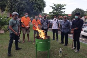 Ditresnarkoba Polda Kepri memusnahkan 2.315,9 gram narkotika jenis sabu, 1.752 butir ekstasi, dan 657 gram ganja di depan ruang Binopsnal Ditresnarkoba Polda Kepri, Kamis (23/9/2021).