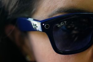 Kacamata Facebook Ray-Ban