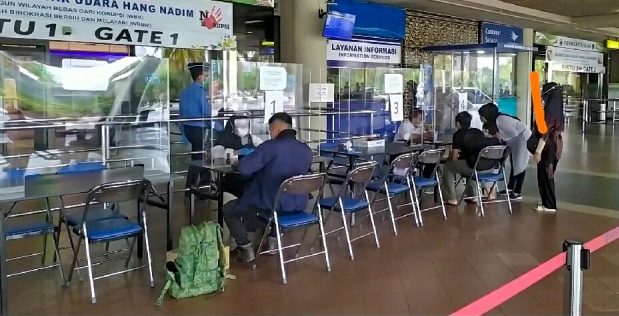 Penerbangan Wajib Tes PCR