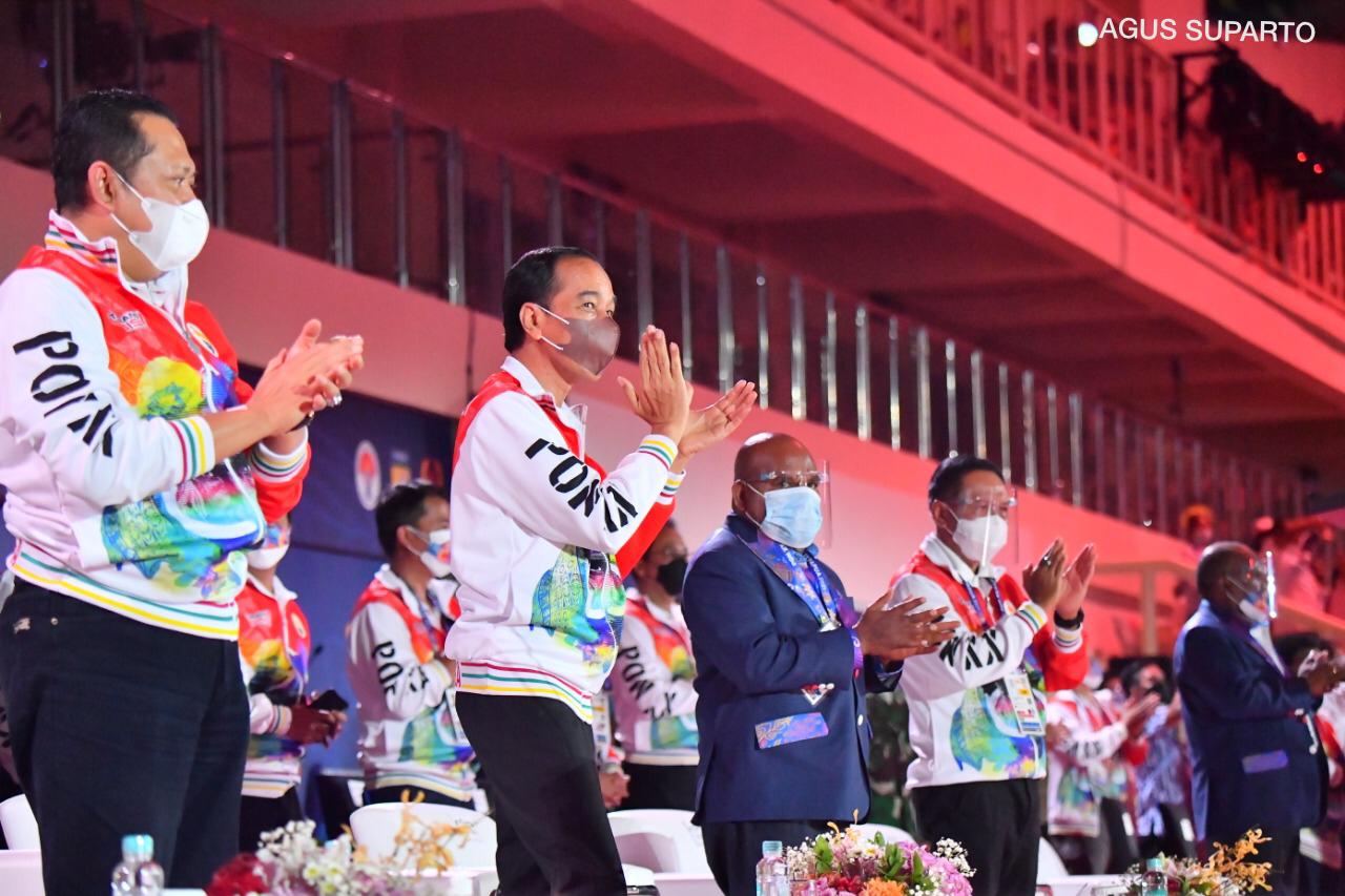 Presiden Jokowi secara resmi membuka PON XX Papua
