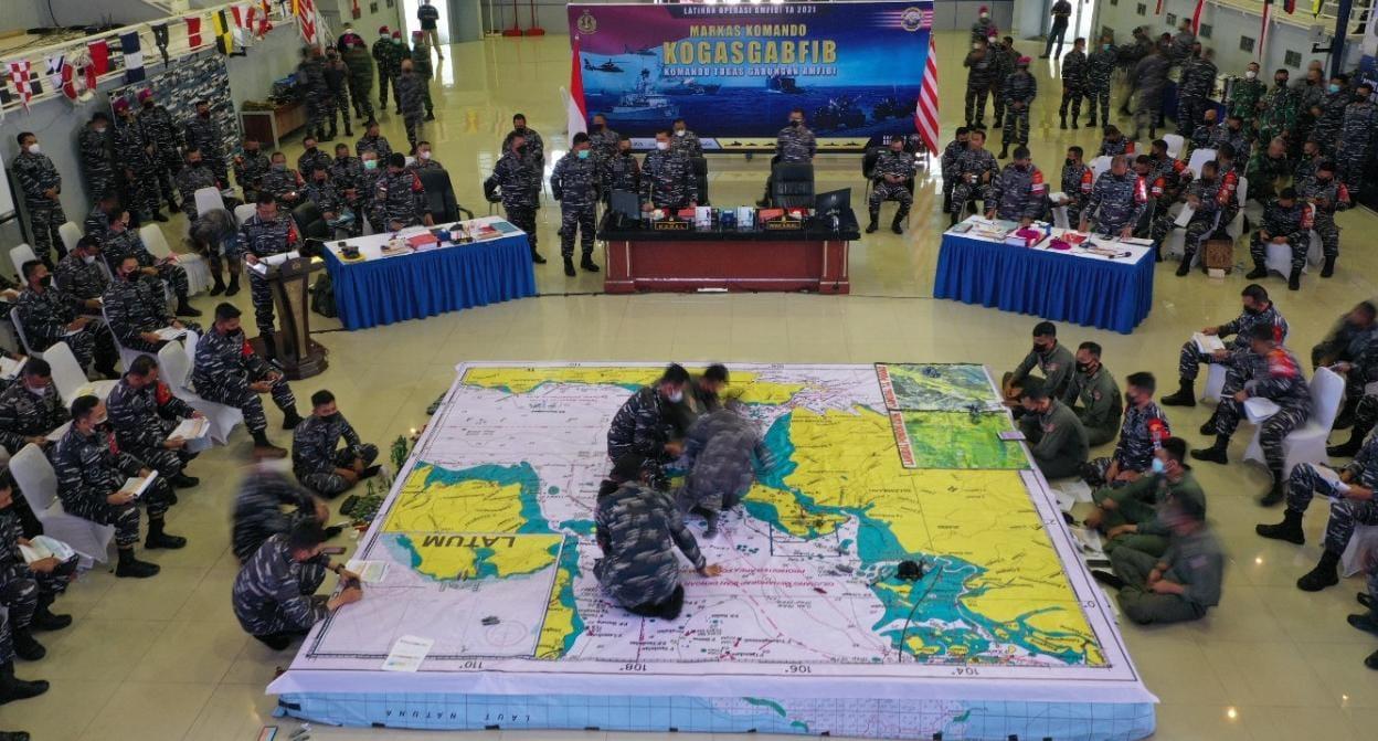 TNI AL latihan Amfibi di Dabosingkep