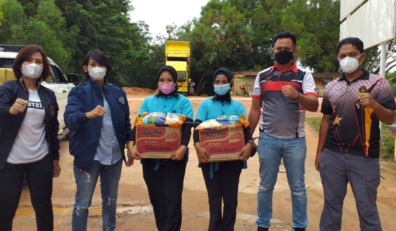 Alumni Sekolah Inspektur Polisi (SIP) Angkatan 48 Wira Tanggon Adhisatya Polda Kepri melaksanakan vaksinasi dan bakti sosial (baksos).