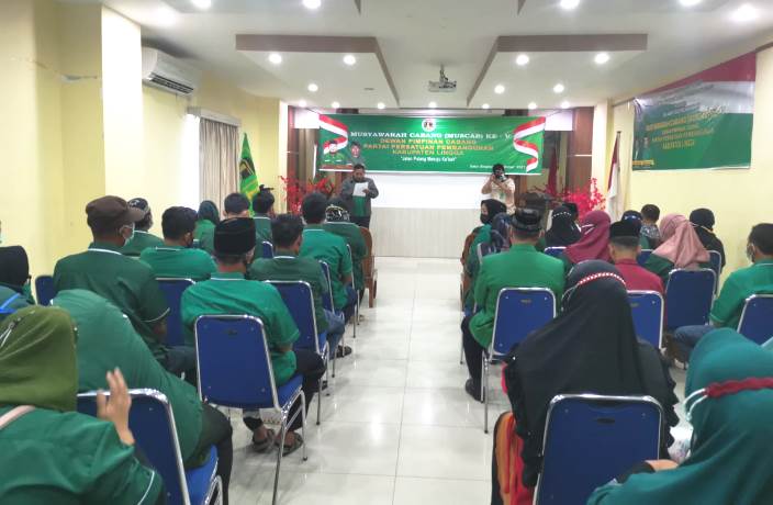 Cris Topan, Wakil Sekretaris DPW PPP Kepri membuka Musyawarah Cabang ke-5 DPC PPP Kabupaten Lingga, Sabtu (23/10/2021).