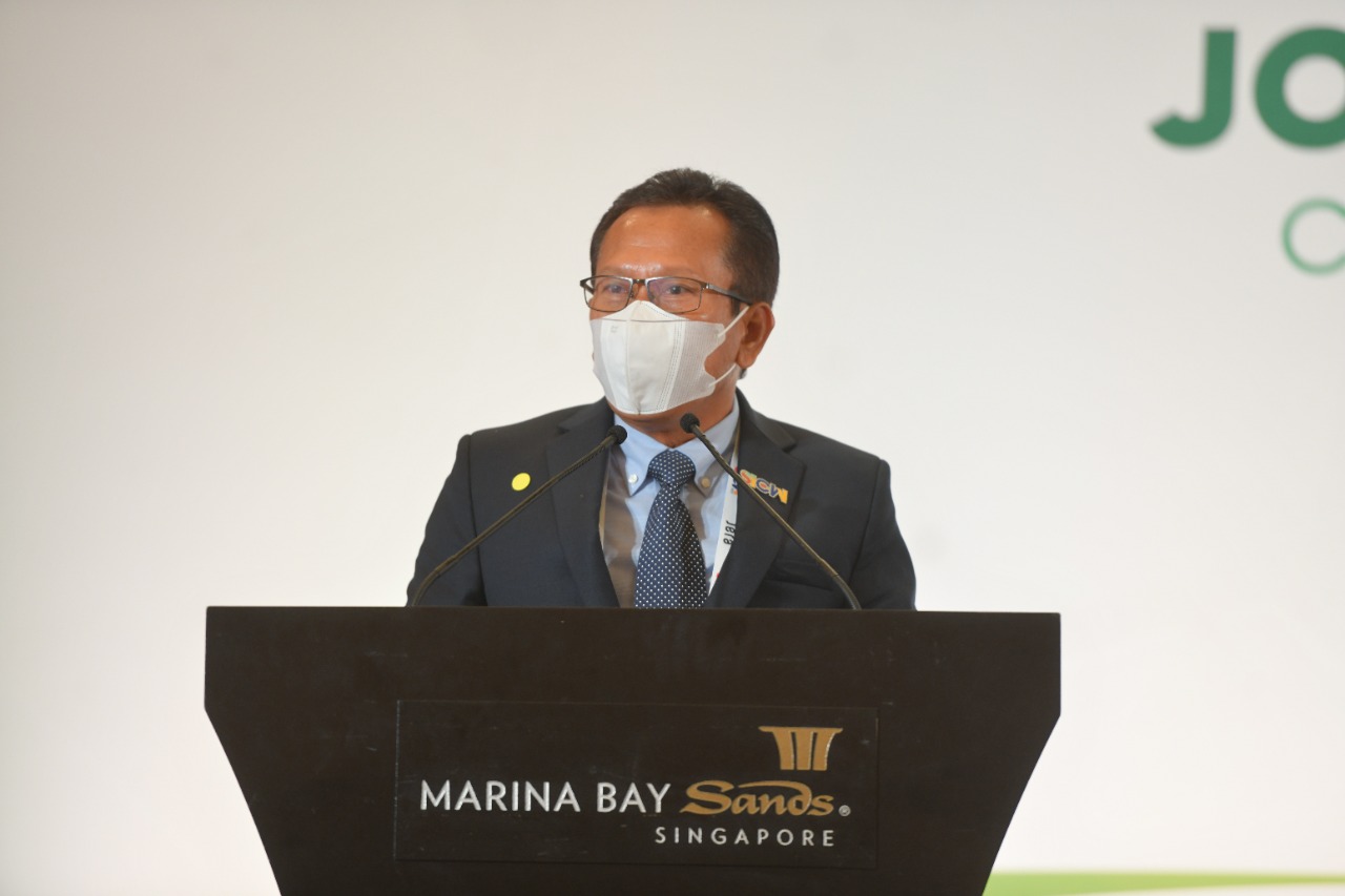 Bersama PT Trisurya Mitra Bersama (Suryagen) dan perusahaan pengembang energi baru terbarukan Singapura, Sembcorp Industries (Sembcorp), bright PLN Batam menandatangani Joint Development Agreement (JDA).