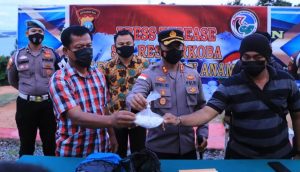 Penyelidikan Timsus Polres Anambas menemukan sabu seberat 215 gram di wilayah Padang Melang, Desa Mampok, Kecamatan Jemaja, Jumat 26 November 2021