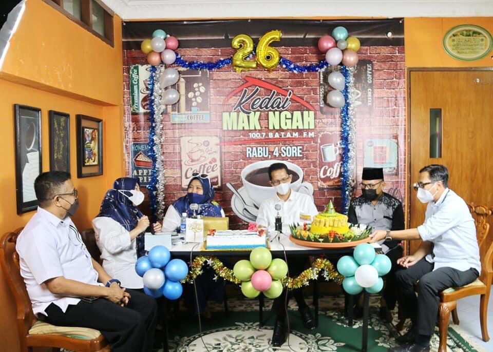 Wakil Wali Kota Batam, Amsakar Achmad hadir langsung pada perayaan puncak ulang tahun ke-26 Batam FM.