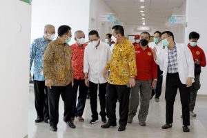 Wakil Wali Kota Batam, Amsakar Achmad menghadiri peresmian Rumah Sakit Hj Bunda Halimah, Selasa (2/11/2021).
