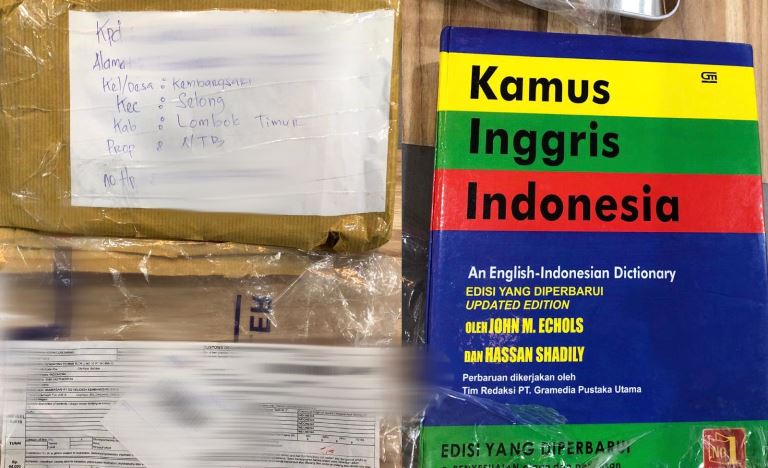 Tim K-9 Bea Cukai Batam mengidentifikasi sabu di dalam barang kiriman yang akan dikirimkan ke Lombok Timur.
