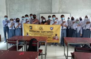 Sat Binmas Polresta Barelang melaksanakan kunjungan ke SMAN 20 Batam.