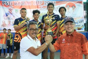Tim Aura Karimun B berhasil jadi juara turnamen PSTI Batam Cup 2021 yang digelar di GOR Raja Ja’far Sekupang, Kota Batam