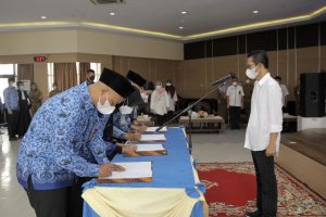 130 CPNS Batam terimah surat keputusan pengangkatan