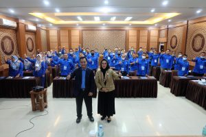 ATB memberikan training peningkatan kapasitas SDM kepada Perumda Tirta Pase, Aceh Utara. Training bertajuk “The Power of Service Excelent”ini digelar di Hotel Diana, Lhokseumawe sejak Selasa (21/12) hingga Rabu (22/12) dan diikuti oleh 35 peserta.