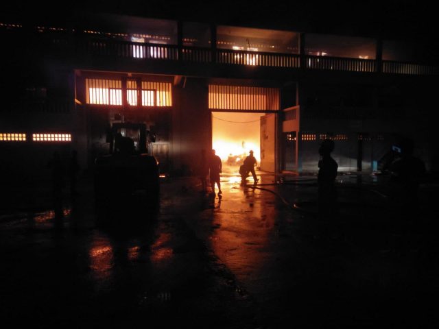 Pelabuhan Bintang 99 Terbakar
