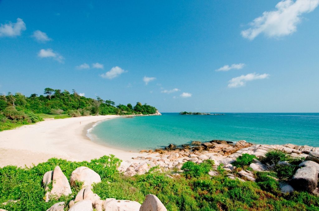 Pantai Sakera