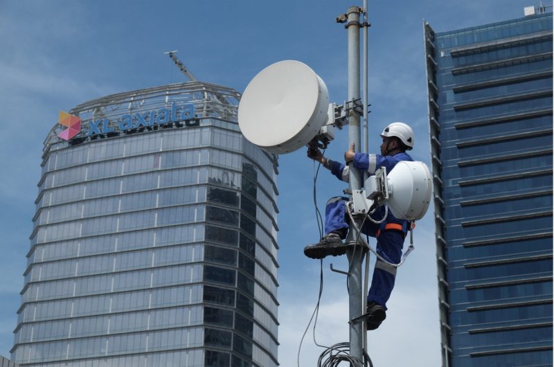 XL Akusisi Link Net