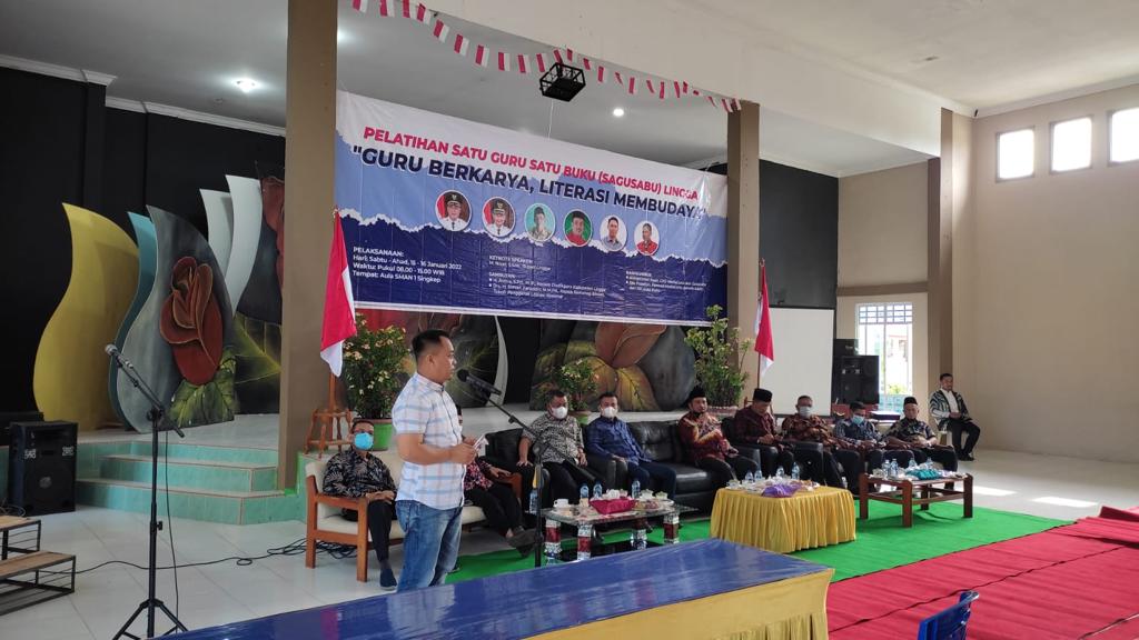 Satu Guru Satu Buku