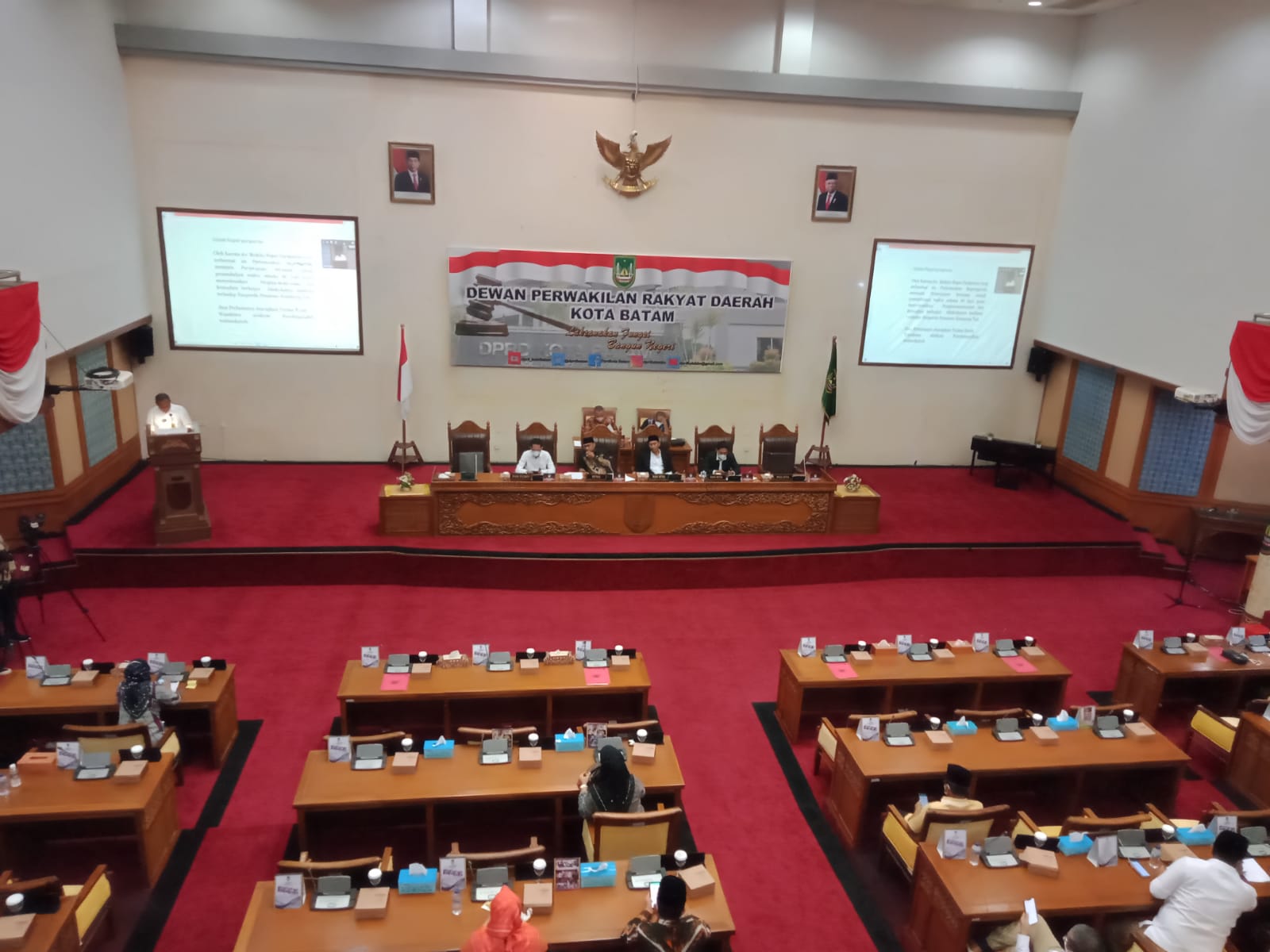 Rapat Paripurna ke 2 masa Persidangan 1 Dewan Perwakilan Rakyat Daerah (DPRD) Kota Batam