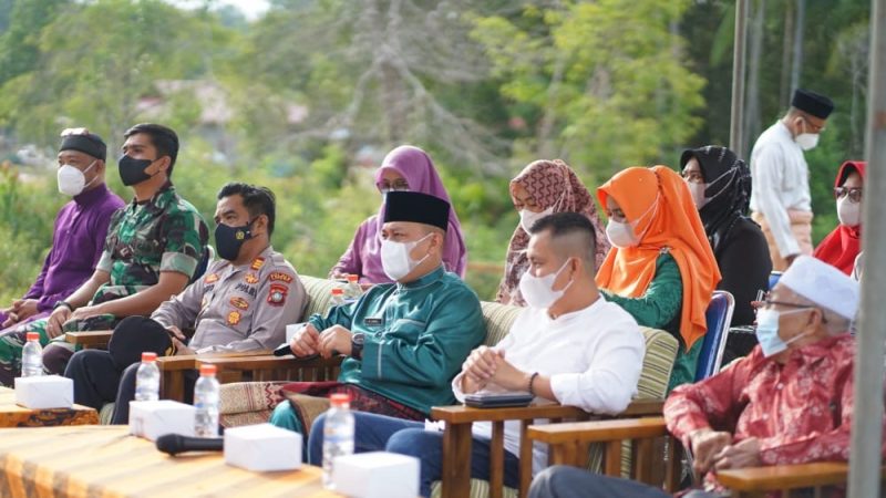 Air minum Gunung Daik