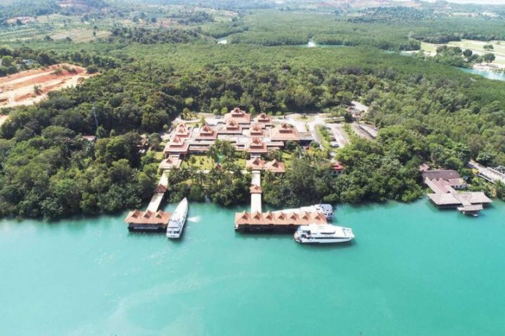 Turis Singapura ke Batam