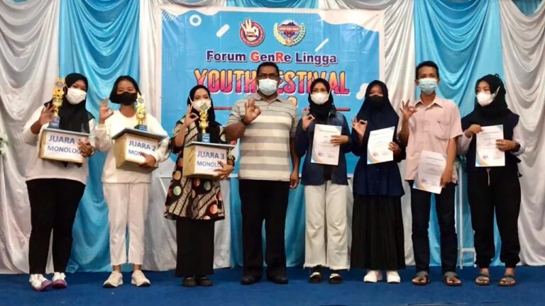 Forum Genre Lingga