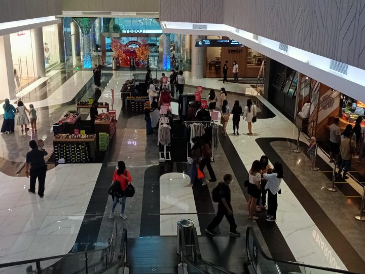 Pusat perbelanjaan di Batam